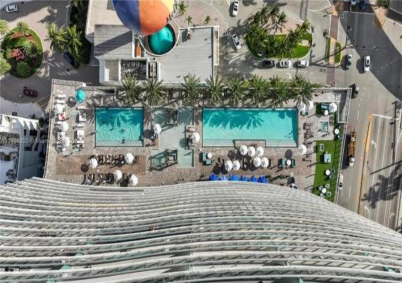 High Floor Corner 2 Bdr At Lyfe Resort Hollywood Exteriör bild